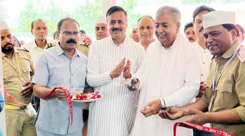 मानव एकता दिवस पर Muzaffarnagar में सेवा का अद्भुत उदाहरण: निरंकारी मिशन के रक्तदान शिविर में 170 यूनिट रक्तदान, सत्संग से गूंजा भाईचारे का संदेश