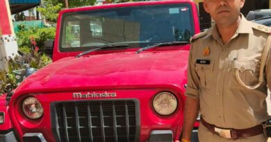 शादी समारोह में थार की छत पर स्टंटबाजी का वीडियो वायरल, Muzaffarnagar पुलिस ने दो नाबालिगों को लिया हिरासत में