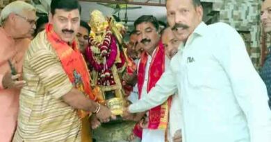 Muzaffarnagar/Mirapur Balaji Janmotsav Shobha Yatra: बैंड-बाजों, भव्य झांकियों और फूलों की वर्षा के बीच निकली ऐतिहासिक शोभायात्रा, सैकड़ों भक्तों ने खींचा विशाल रथ