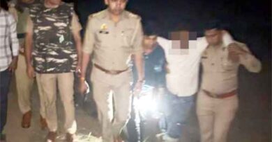 Muzaffarnagar: शाहपुर में पुलिस मुठभेड़ के बाद तीन शातिर वाहन चोर गिरफ्तार, चोरी की सैंट्रो कार और अवैध हथियार बरामद