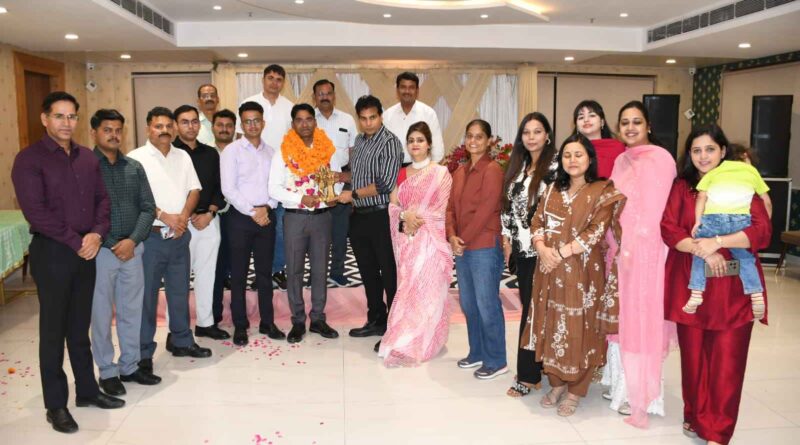 राम आशीष यादव का लखनऊ कमिश्नरेट में तबादला: Muzaffarnagar पुलिस परिवार ने भावभीनी विदाई के साथ दी नई जिम्मेदारी की शुभकामनाएं