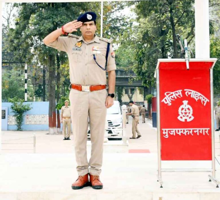 Muzaffarnagar एसएसपी संजय कुमार वर्मा ने रिजर्व पुलिस लाइन की शुक्रवार परेड का किया निरीक्षण, फिटनेस और रिस्पॉन्स टाइम सुधारने के दिए निर्देश