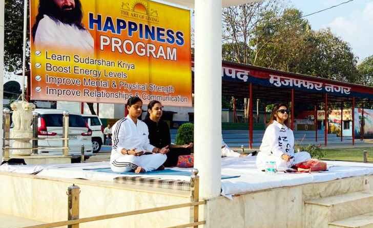 Muzaffarnagar Art Of Living Program: पुलिस लाइन में 3 दिन चला योग-ध्यान अभियान, प्रशिक्षु आरक्षियों को मिला मानसिक मजबूती का मंत्र