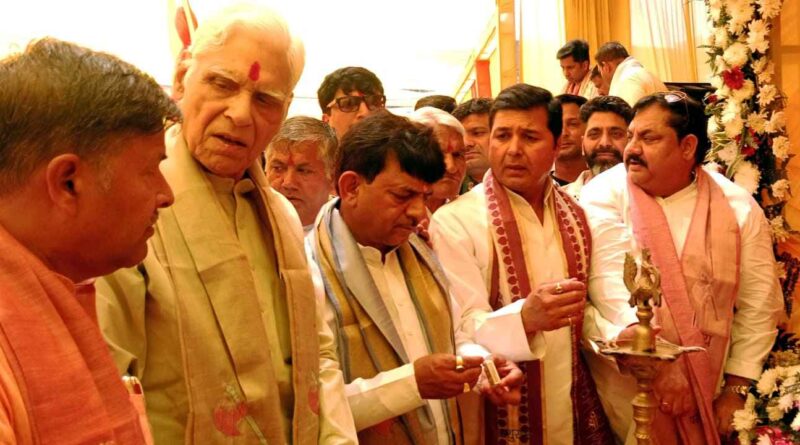 Muzaffarnagar News: भगवान परशुराम जन्मोत्सव पर टाउन हॉल से निकली भव्य शोभायात्रा, हजारों श्रद्धालुओं की सहभागिता