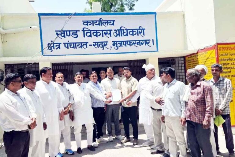 पंचायत चुनाव में देरी पर बढ़ा बवाल, प्रशासक नियुक्ति के विरोध में Muzaffarnagar ग्राम प्रधान संगठन ने सरकार के खिलाफ खोला मोर्चा 1 Muzaffarnagar News