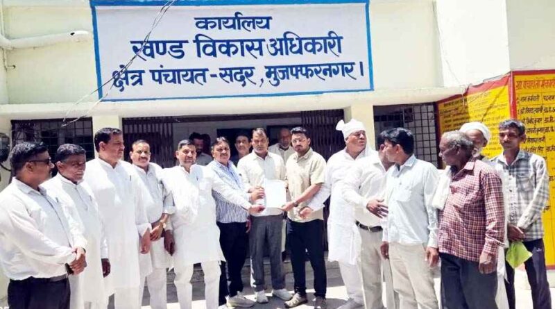 पंचायत चुनाव में देरी पर बढ़ा बवाल, प्रशासक नियुक्ति के विरोध में Muzaffarnagar ग्राम प्रधान संगठन ने सरकार के खिलाफ खोला मोर्चा 1 Muzaffarnagar News