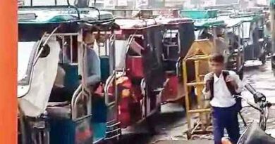 Muzaffarnagar में स्कूल टाइम पर ट्रैफिक का बुरा हाल, नावल्टी चौक से टिकैत चौक तक जाम में फंसे लोग