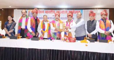 Muzaffarnagar में अखिल भारतीय अग्रवाल सम्मेलन का भव्य सम्मान समारोह, राष्ट्रीय व प्रांतीय पदाधिकारियों का हुआ अभिनंदन, समाज के विकास और राजनीतिक सहभागिता पर दिया गया जोर 2 Muzaffarnagar News