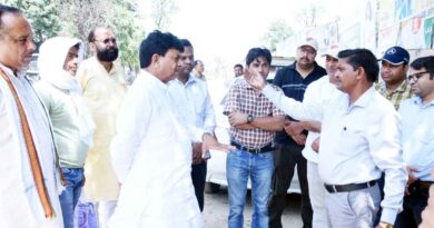 अपनी ही सरकार, अपने ही अफसर और अपना ही अल्टीमेटम! श्रीराम कॉलेज Muzaffarnagar रोड पर मंत्री कपिल देव फिर नाराज़ Muzaffarnagar News