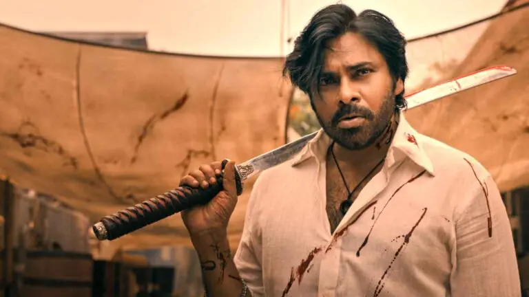 बीमार नन्हे फैन को गले लगाकर रो पड़े Pawan Kalyan, घर पहुंचकर पूरी की आखिरी इच्छा; परिवार को दी आर्थिक मदद 1 Pawan Kalyan