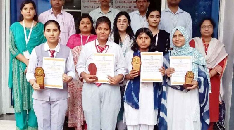 Muzaffarnagar के एसडी कॉलेज ऑफ कॉमर्स की छात्राओं ने रचा सफलता का इतिहास, B.sc गृहविज्ञान का रिजल्ट 100 प्रतिशत; रीतिका बनी टॉपर 1 Muzaffarnagar News