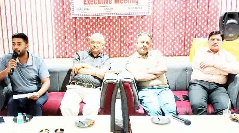 Muzaffarnagar में Iia की एग्जीक्यूटिव मीटिंग में C&Amp;D गाइडलाइंस पर मंथन, फैमिली दीपावली समारोह और 35वीं Agm को लेकर बनी रणनीति 1 Muzaffarnagar News