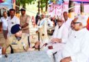 Muzaffarnagar सिखेड़ा में कांवड़ शिविरों का औचक निरीक्षण: Ssp संजय कुमार वर्मा ने शिवभक्तों से जाना हाल, बांटे पेय पदार्थ; चिकित्सा व्यवस्थाओं से लेकर सुरक्षा तक परखी तैयारियां Muzaffarnagar News