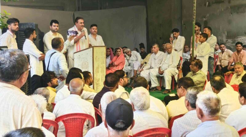 Muzaffarnagar के मलिकपुरा में यज्ञ और शांति पाठ के साथ कवाल कांड के मृतकों को श्रद्धांजलि, सचिन-गौरव समेत 14 को किया नमन 1 Muzaffarnagar News