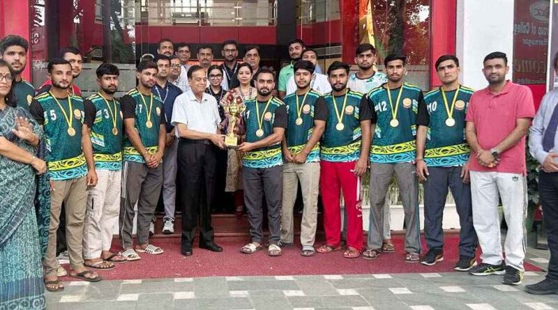 Muzaffarnagar में श्रीराम कॉलेज की कबड्डी टीम का दबदबा, 44-14 से जीतकर बनी विश्वविद्यालय चैंपियन 1 Muzaffarnagar News