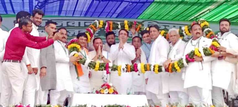 Muzaffarnagar में जयंत चौधरी का विपक्ष पर तीखा हमला, ‘तीन शब्दों’ के नारे पर साधा निशाना; बोले- भेदभाव नहीं, संवाद और समन्वय से आगे बढ़ेगा समाज 1 Muzaffarnagar News