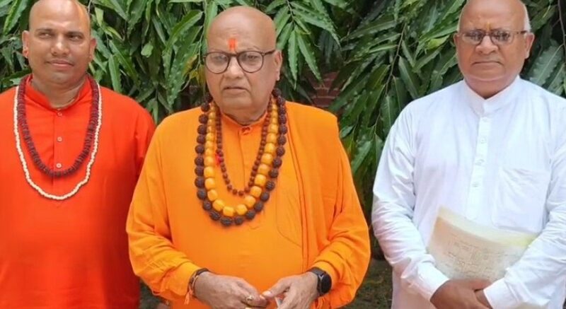 Saharanpur में मस्जिद ध्वस्तीकरण पर महामंडलेश्वर प्रबोधानंद गिरि का बड़ा बयान, बोले- ‘कानून हाथ में लेने की इजाजत नहीं’; प्रशासन की कार्रवाई की सराहना 1 Saharanpur-Mahamandaleshwar-