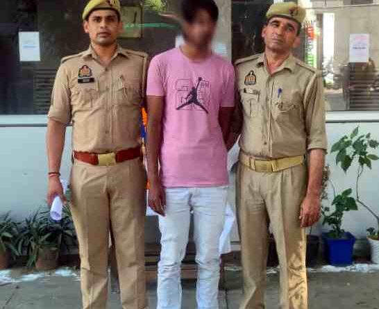 Muzaffarnagar में ऑपरेशन सवेरा का बड़ा एक्शन, 7 ग्राम स्मैक और इलेक्ट्रॉनिक कांटे के साथ युवक गिरफ्तार; 1.40 लाख रुपये बताई गई कीमत 1 Muzaffarnagar Dm