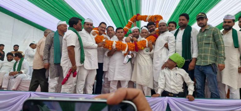 Muzaffarnagar में किसानों की महापंचायत, 34 मांगों को लेकर भाकियू तोमर ने भरी हुंकार; कर्जमाफी से लेकर एमएसपी कानून तक उठे मुद्दे 1 Muzaffarnagar News
