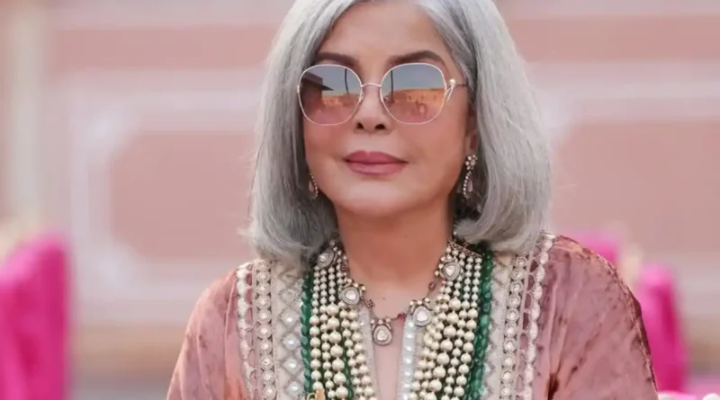 ‘द रॉयल्स’ की शूटिंग के बीच जयपुर की गलियों में घूमीं Zeenat Aman, चांदी-साड़ियों की खरीदारी से लेकर रामबाग पैलेस में हाई टी तक 1 Zeenat Aman