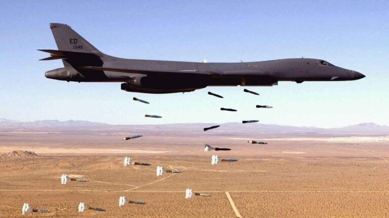 B 1 Bomber |