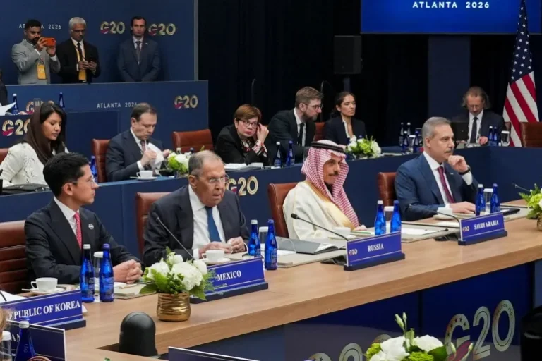 G20 बैठक में रूस पर घमासान: लावरोव के साथ फोटो खिंचवाने से कई देशों का इनकार, ग्रुप फोटो रद्द 1 G20-Atlanta-Meeting-Russia-Lavrov-Group-Photo-Cancelled